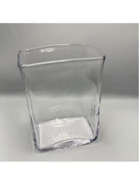 Simon Pearce Weston Vase
Large Handblown Glass Rectangular Handmade